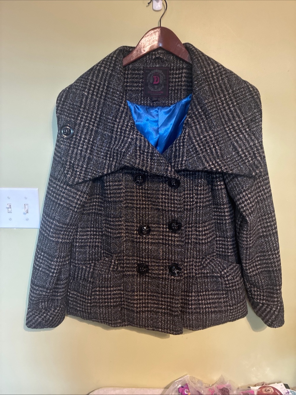 Dollhouse Black & Gray Plaid Double-Breasted Peacoat size lg